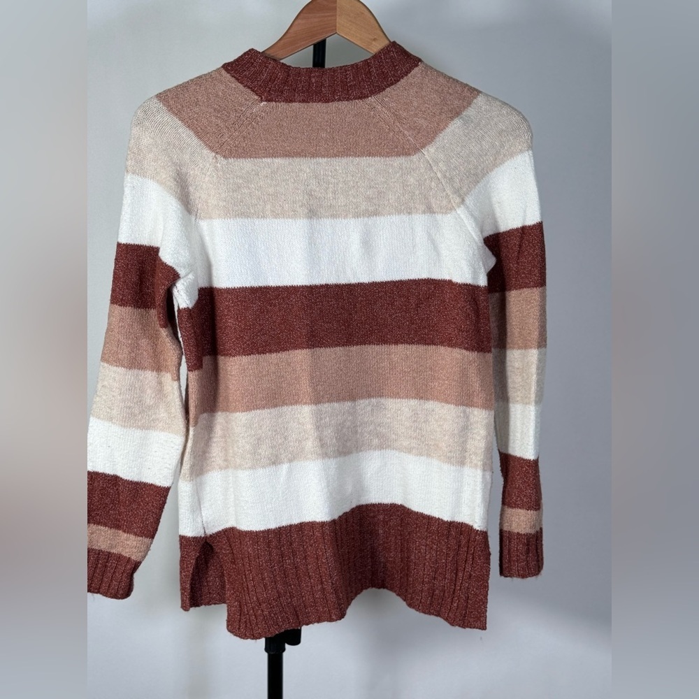 Time and Tru Women's Super Soft Pullover Sweater - Picture 3 of 3